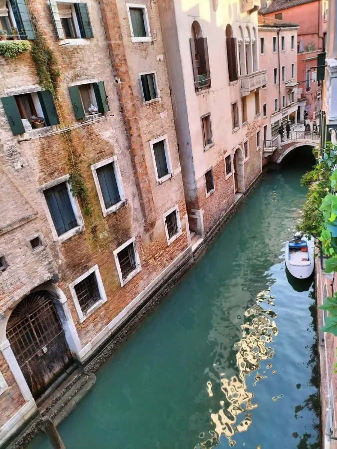 Luxury Apartment Near Rialto Bridge 威尼斯